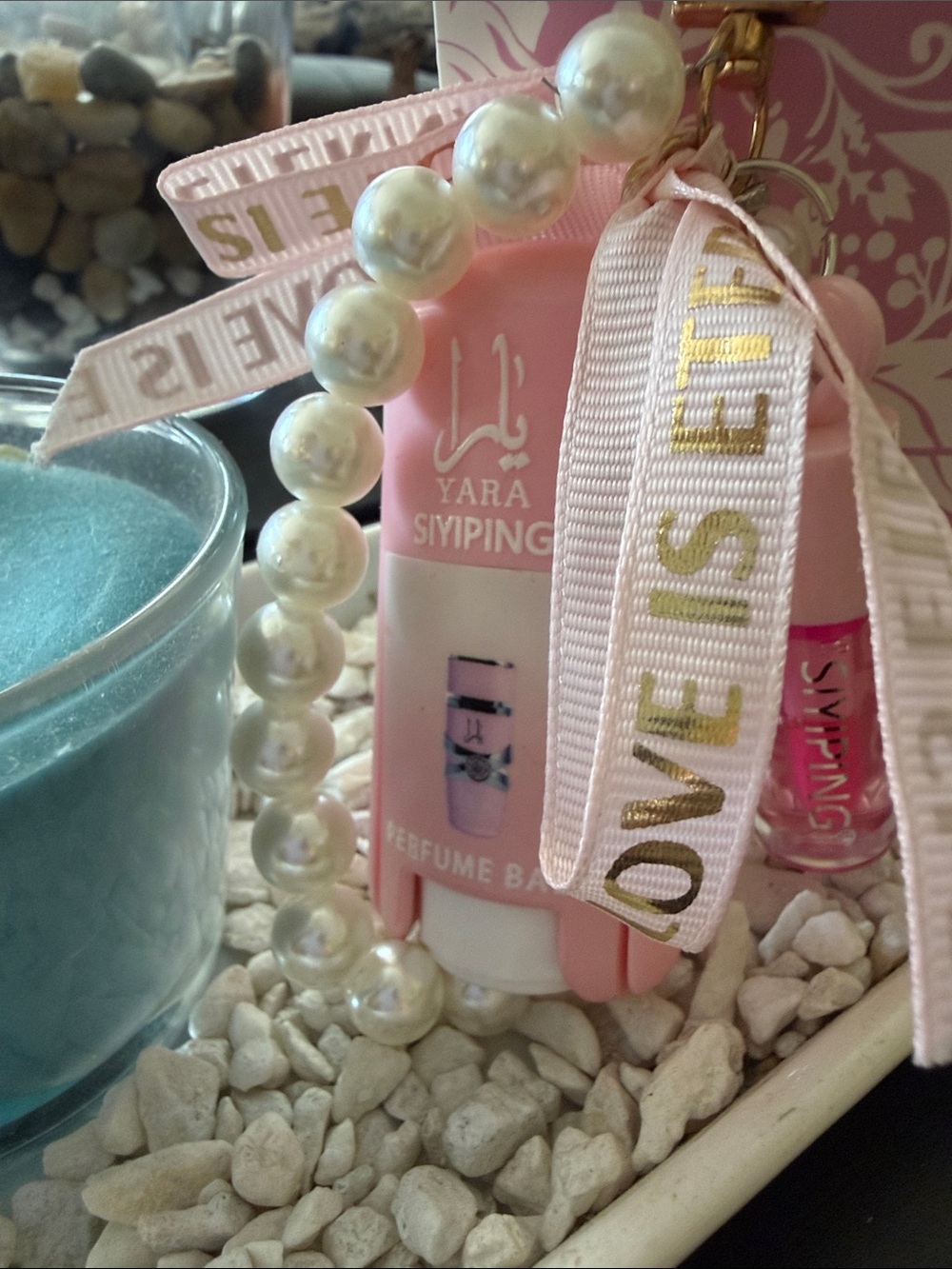 YARA Bag Charm w/Lip Oil - Picture 4 of 5